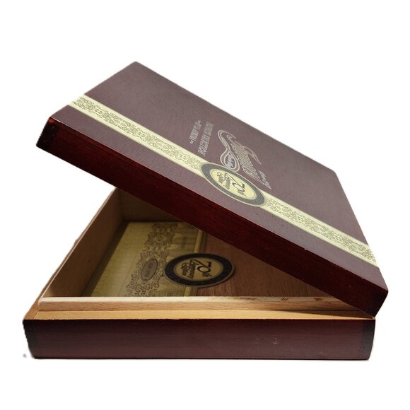 RARE Collectible Famous Private Selection 70th Anniv Edition La Aurora Cigar Box - Picture 5 of 10